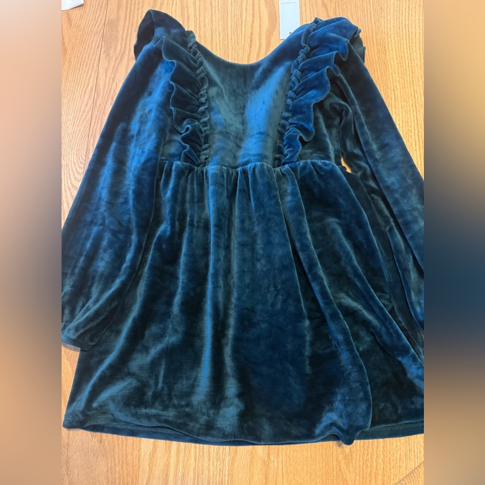 NWT Green Velour Swing Dress Size 6y
